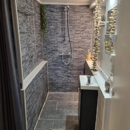 Le Apartment